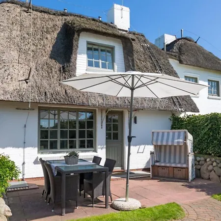 Leuchtturmblick-west Holiday home *