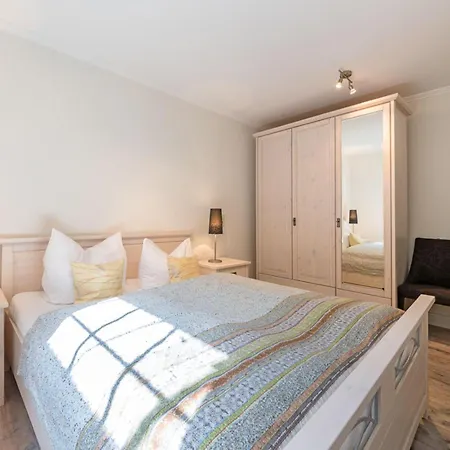Holiday home Leuchtturmblick-west *